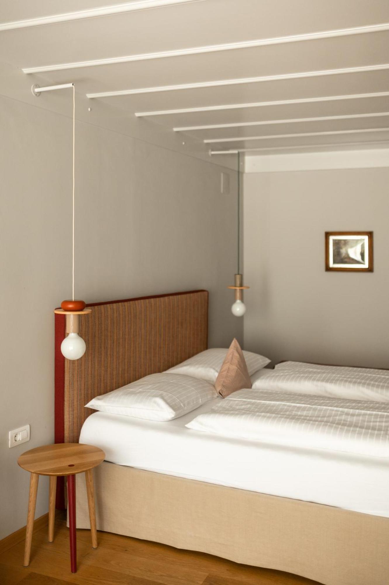 Ansitz Punthof Hotel Algund Buitenkant foto